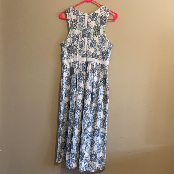 Francescas Lace Blue & White Halter Long Formal Dress - Picture 9 of 9